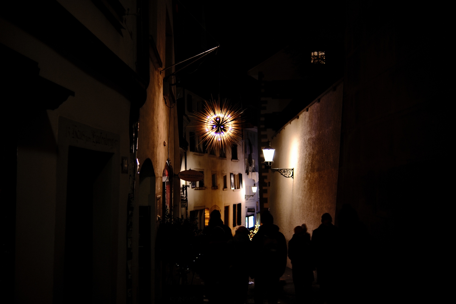 Strangers in the night street photography Mihail Zablodsky
